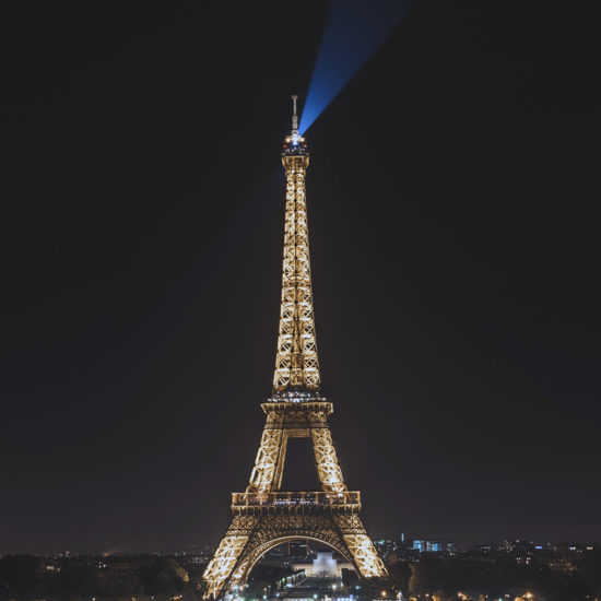 Torre Eiffel de noche París Francia