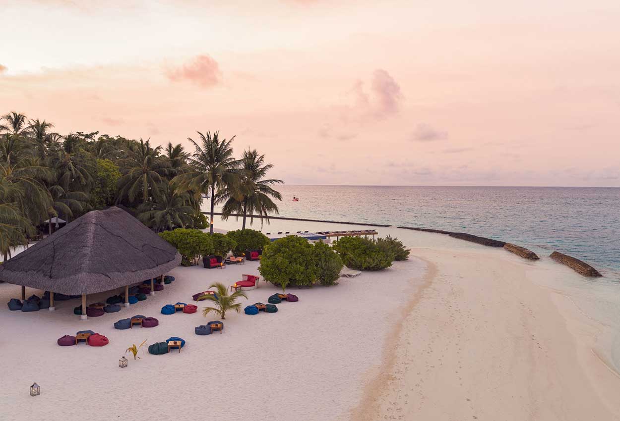 Kuramathi SandBar Maldivas