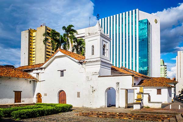 Iglesia en Cali Colombia ASIVIAJO