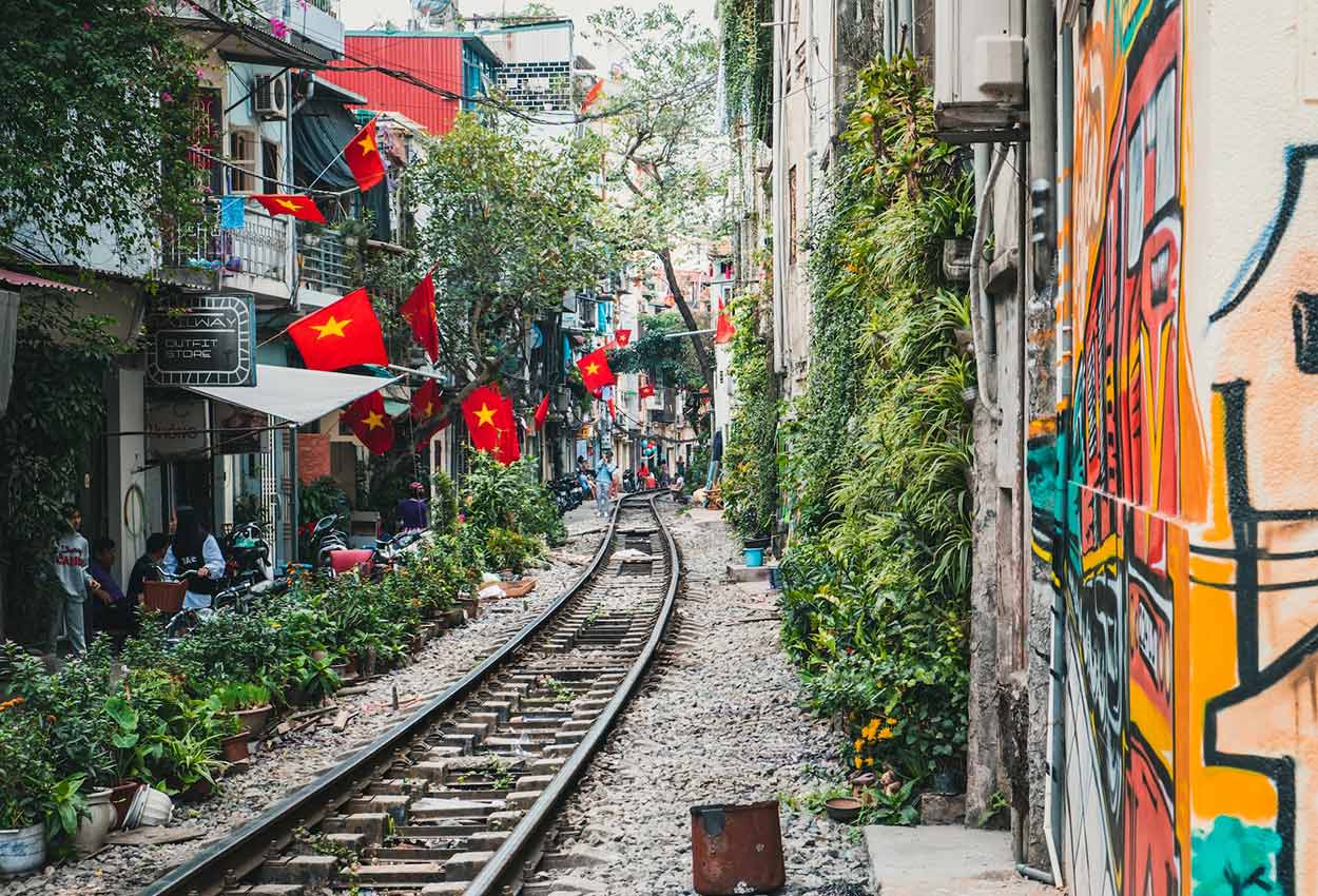 Rieles de tren Hanoi Vietnam
